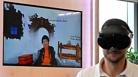 In a new interactive VR experience called "Tell Me, Inge", Inge Auerbacher recounts her horrific experiences as a small Jewish child in a Nazi concentration camp.