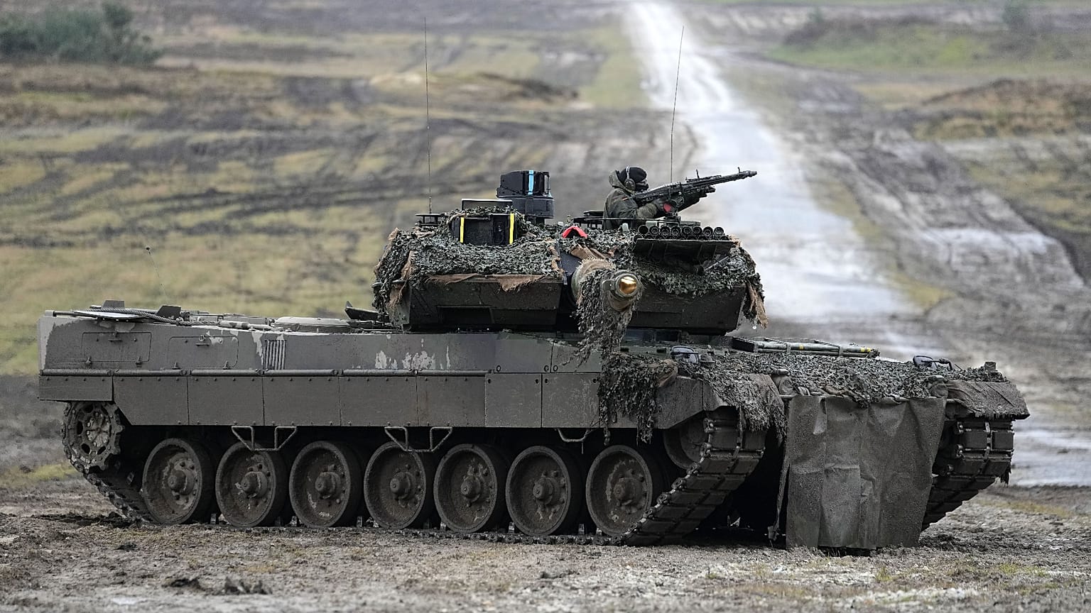 Leopard 2-es harckocsi Németországban