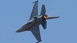 طائرة مقاتلة أمريكية من طراز F-16
