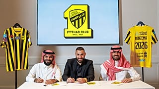 Benzema'nın El-İttihad takımı ile imza töreni