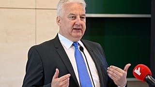 Semjén Zsolt egyházügyekért felelős miniszterelnök-helyettes