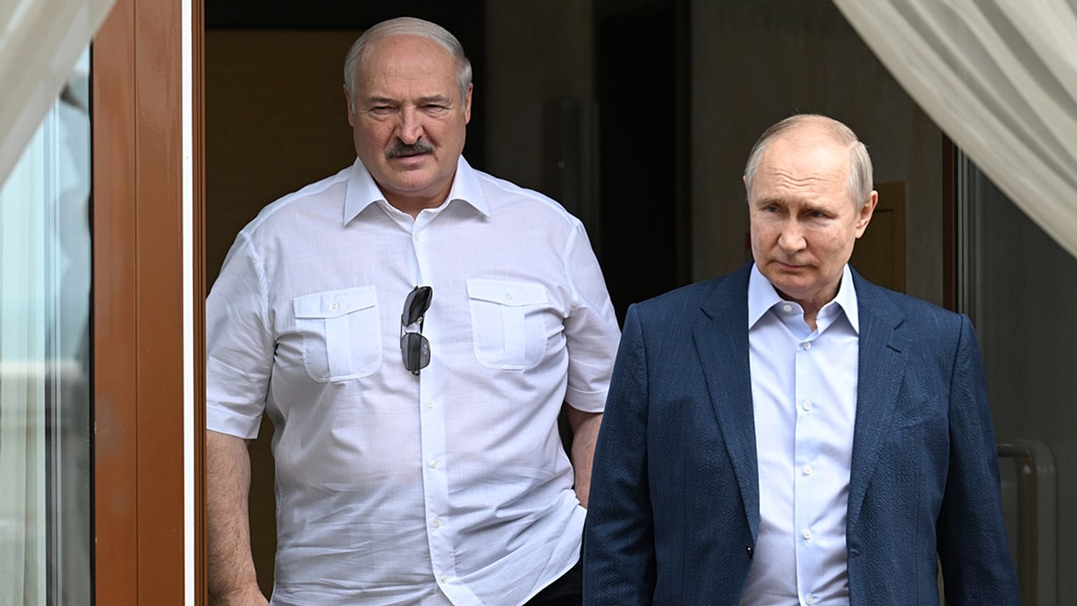 Le président russe Vladimir Poutine et son homologue bélarusse Alexandre Loukachenko, 9 juin 2023.