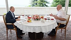 Il futuro del mondo si decide (anche) a tavola... (Sochi, 9.6.2023)