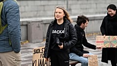 Greta Thunberg liseye geri döndü
