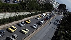 Κίνηση στους δρόμους της Αθήνας