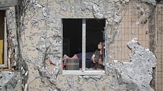 Ein Wohnhaus in Odessa nach einem massiven russischen Drohnenangriff, Ukraine, 10. Juni 2023