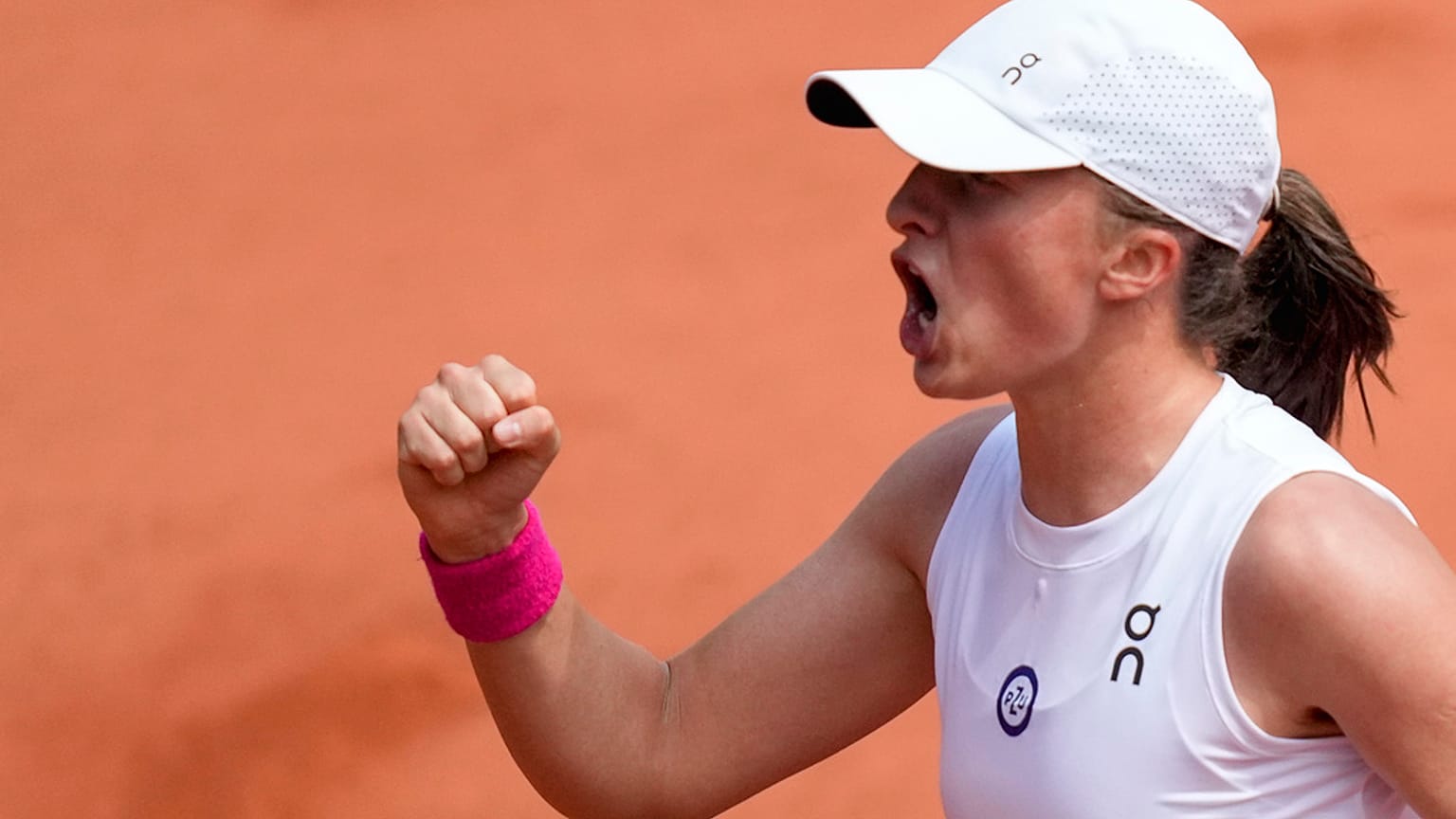 Iga Swiatek, qui n'a que 22 ans, a déjà remporté le tournoi de Roland-Garros à trois reprises...