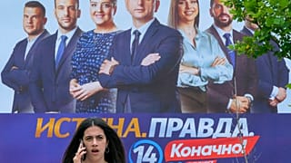 Предвыборные плакаты в Черногории