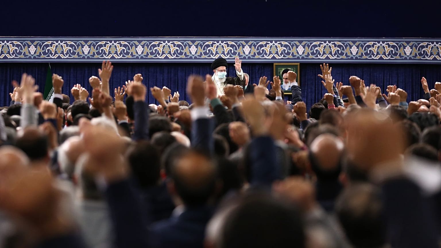 علی خامنه‌ای
