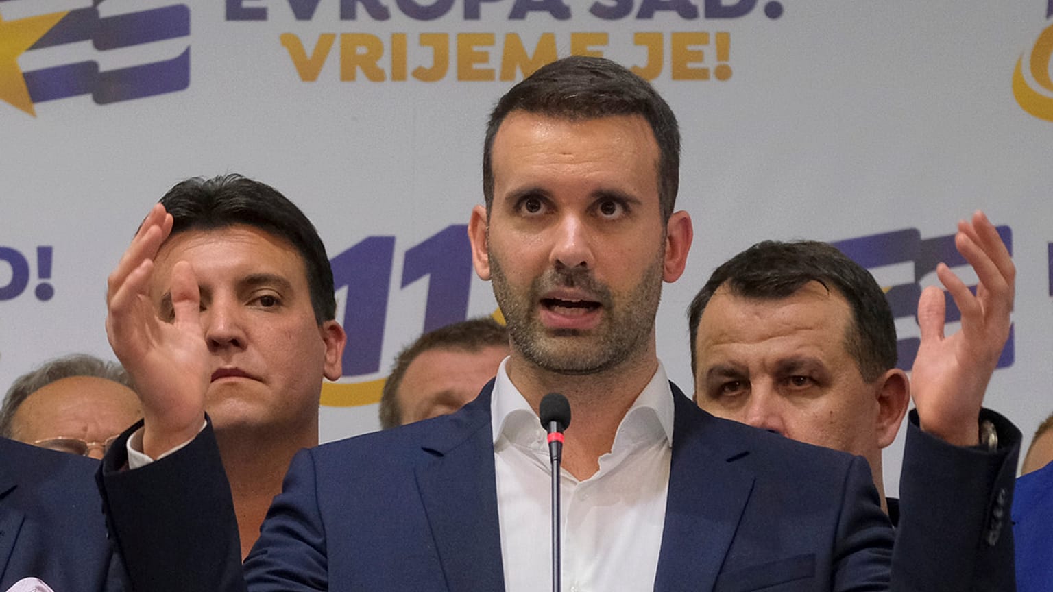 El líder de "Europa Ahora, Milojko Spajic, tras conocerse los resultados electorales. 