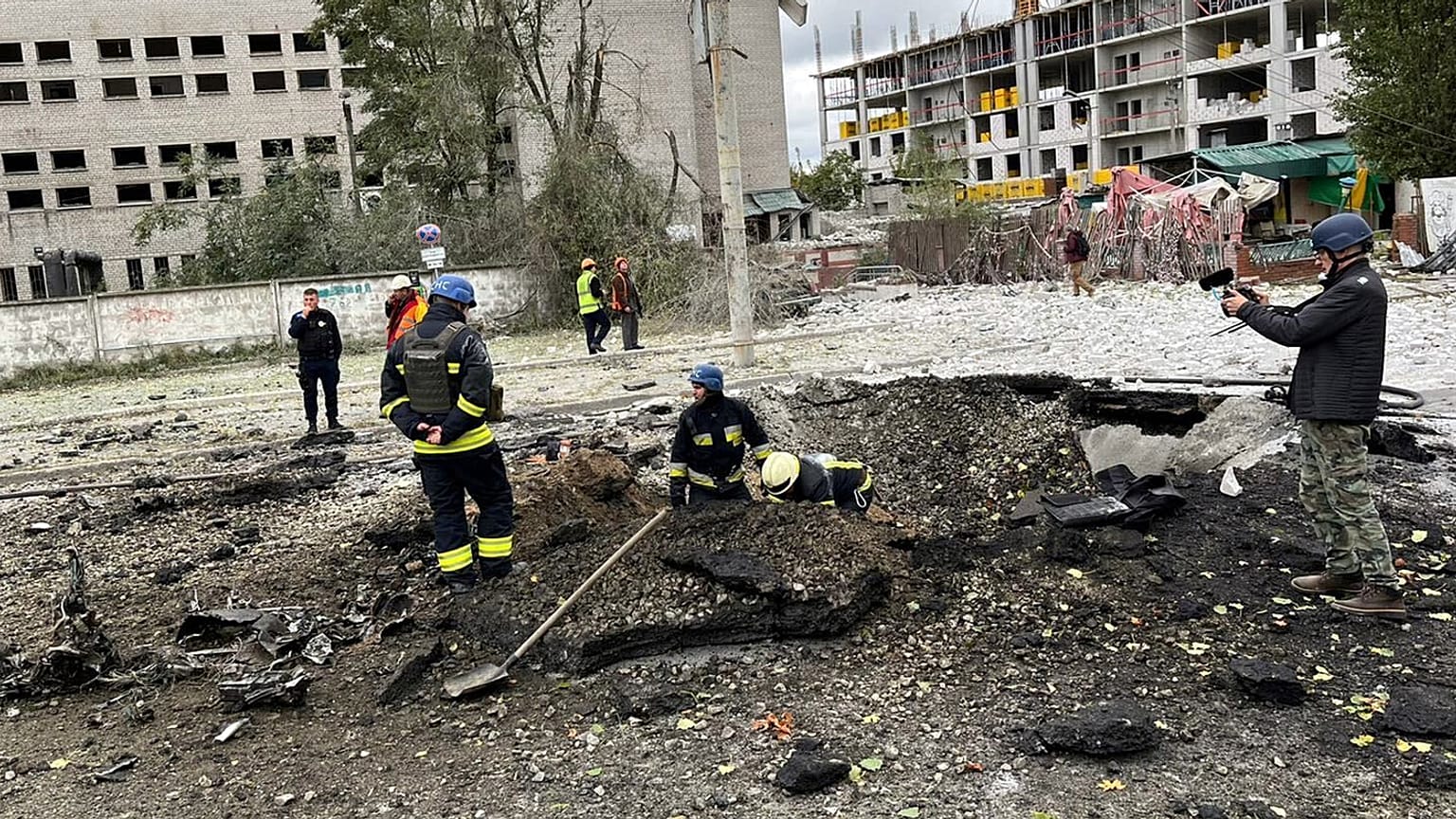 Daha önce Kyiv'e düşmüş olan bir füze (arşiv)