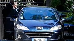Sarkozy vor seinem Haus (2014)