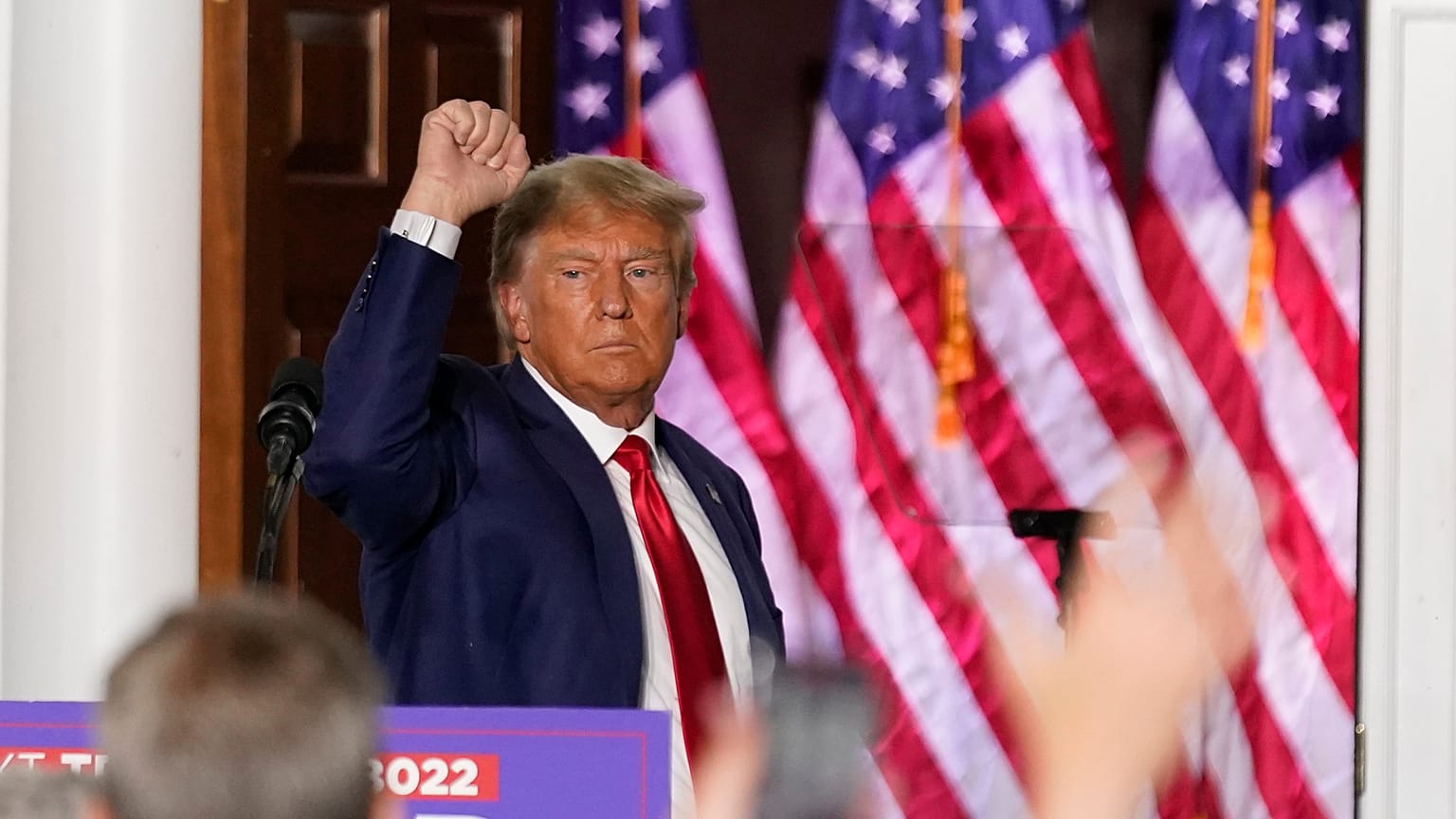 Ex-Presidente dos EUA em campanha na respetiva estância de golfe de New Jersey