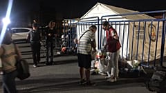 Κάτοικοι της Καλαμάτας σπεύδουν να προσφέρουν βοήθεια σε είδη πρώτης ανάγκης
