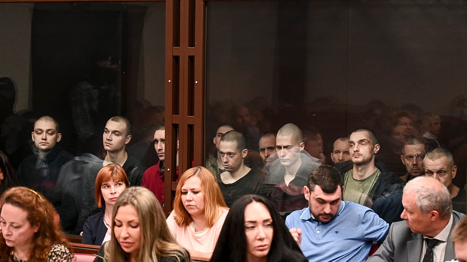 I prigionieri di guerra ucraini in tribunale a Rostov sul Don. (14.6.2023)