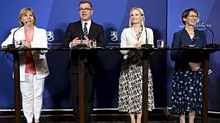 Anna-Maja Henriksson (parti populaire suédois), Petteri Orpo (parti de la coalition nationale), Riikka Purra (Parti des Finalndais) et Sari Essayah (Chrétiens démocrates)
