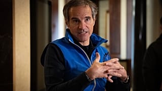 Director General del Organismo Internacional de Energía Atómica (OIEA), Rafael Mariano Grossi, habla con los medios en Kiev, Ucrania, el martes 13 de junio de 2023.