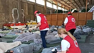 Ο ΕΛΛΗΝΙΚΟΣ ΕΡΥΘΡΟΣ ΣΤΑΥΡΟΣ ΣΥΝΔΡΑΜΕΙ ΤΑ ΘΥΜΑΤΑ ΤΟΥ ΤΡΑΓΙΚΟΥ ΝΑΥΑΓΙΟΥ ΣΤΗΝ ΠΥΛΟ 