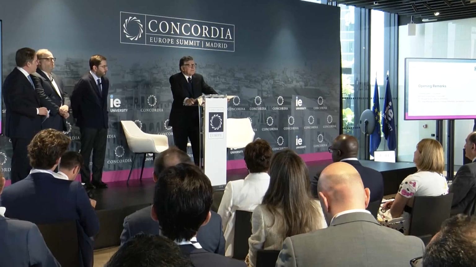 Durão Barroso foi un dos oradores da cimeira
