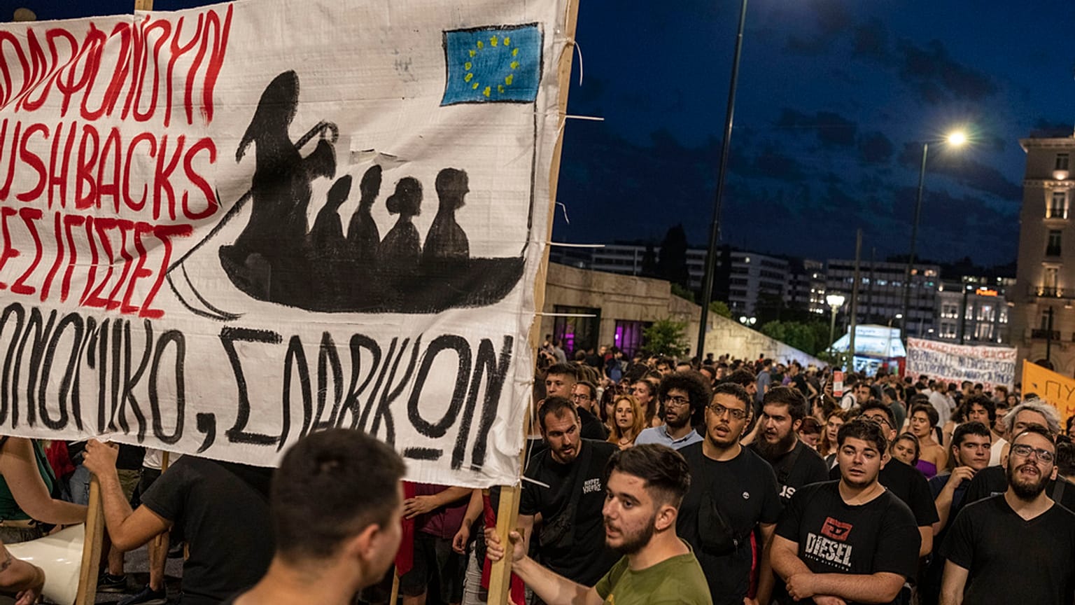 Protesto contra naufrágio no Mediterrâneo