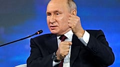 Vladimir Poutine au Forum économique de Saint-Pétersbourg