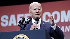 Az amerikai elnök a hartfordi egyetem rendezvényén