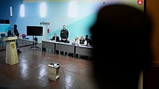 Alekszej Navalnij beszél a Moszkvai Városi Bíróság tárgyalótermében 2023. június 19-én