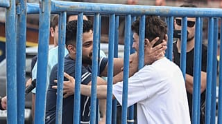 دیدار یکی از بازماندگان حادثه غرق شدن قایق مهاجران در سواحل یونان با برادرش 