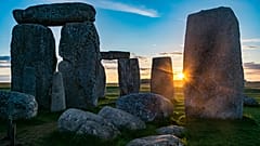 In diesem Jahr fällt das Ereignis auf den 21. Juni und markiert den längsten Tag des Jahres und den astronomischen Beginn des Sommers.