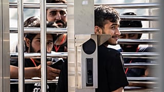 Διασωθέντες του ναυαγίου της Πύλου στο ΚΥΤ της Μαλακάσας