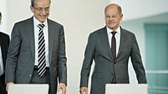 Olaf Scholz und Intel-CEO Pat Gelsinger bei der Unterzeichnung  im Kanzleramt in Berlin, Deutschland, 19. Juni 2023