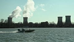 Kühltürme eines Atomkraftwerks