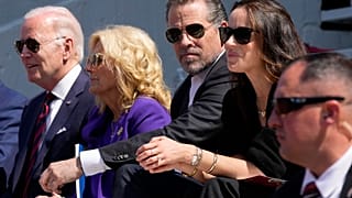 Joe Biden, Jill Biden és gyermekeik, Hunter és Ashley Biden a Pennsylvaniai Egyetemen Philadelphiában, 2023. május 15-én
