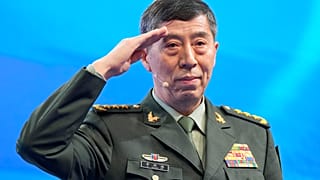 В Китае в отставку отправили министра обороны. 
