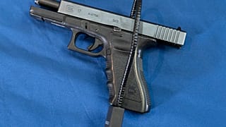 ILLUSZTRÁCIÓ: FILE - Glock 17 maroklőfegyver ún. fegyverzárral ellátva - Philadelphia, 2023. május 10.