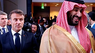 Macron e Mohammed bin Salman. (Parigi, 22.6.2023)