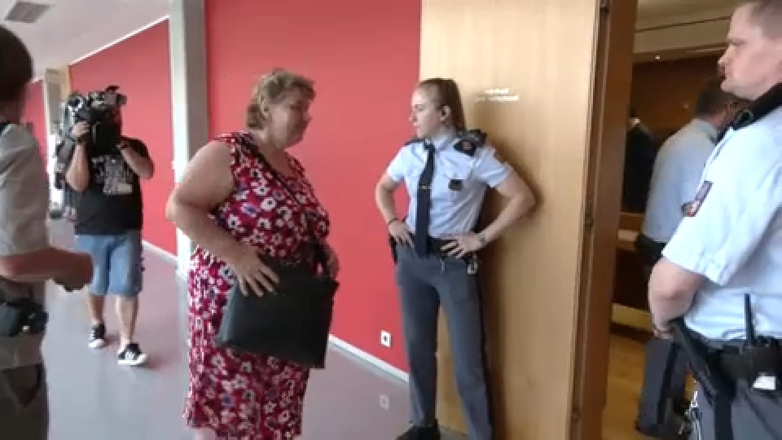 Martina Bednářová, professora en Praga juzgada por negar la guerra en Ucrania 