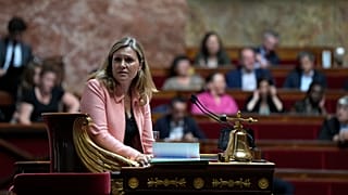 يائيل برون بيفيه، رئيسة الجمعية الوطنية الفرنسية خلال جلسة برلمانية في باريس، فرنسا.