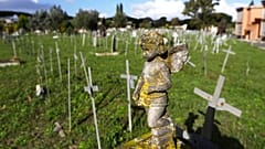 A kereszteken az eset óta nevek helyett sorszámok szerepelnek