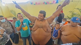 رونالدو مينا، الفائز بلقب "أكبر كرش"، ماناغوا.، نيكاراغوا