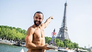 Catalin Preda holding his trophy after the Paris 2022 event. 