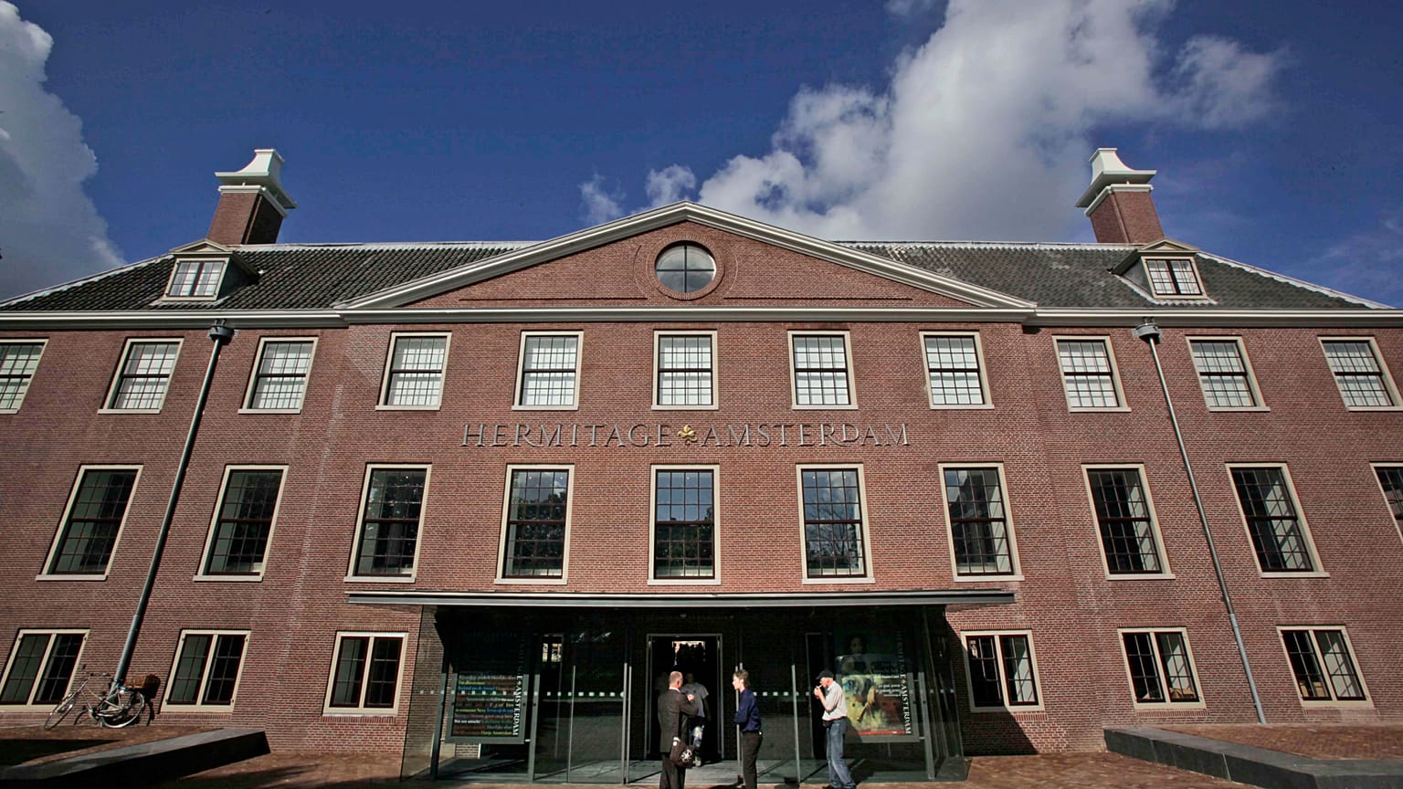 Das Kunstmuseum Hermitage in Amsterdam benennt sich um und heißt ab September H´Art Museum. 
