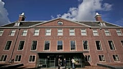 Das Kunstmuseum Hermitage in Amsterdam benennt sich um und heißt ab September H´Art Museum. 