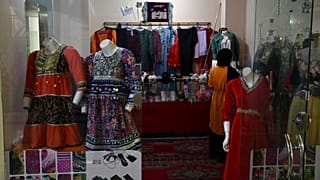 بازار خدیجه کبرا یکی از بازار‌های ویژه زنان در شهر مزارشریف مرکز ولایت بلخ