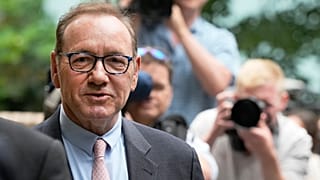 Der Schauspieler Kevin Spacey auf dem Weg zum Gerichtssaal in London