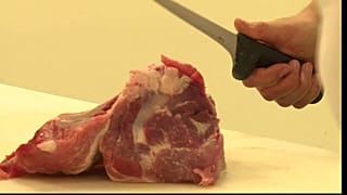 Venta de carne en una carnicería