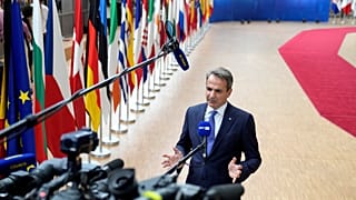 Ο πρωθυπουργός της Ελλάδας, Κυριάκος Μητσοτάκης, κάνει δηλώσεις στους δημοσιογράφους στις Βρυξέλλες