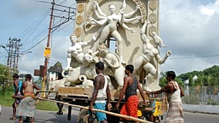Istenség idolja egy hindu fesztiválon - illusztráció