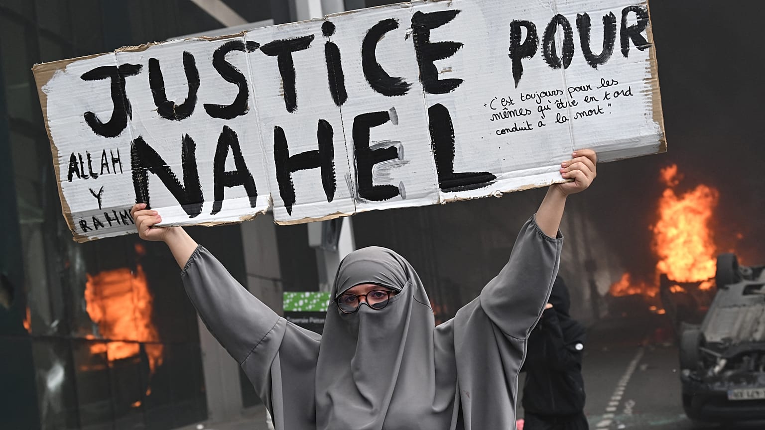 In der dritten Nacht der Krawalle in Frankreich wurden 667 Personen festgenommen.