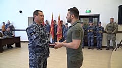 Selenskyj besuchte auch ein Militärkrankenhaus, in dem verwundete Offiziere behandelt werden.